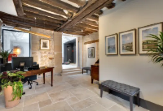 Hotel Les Rives de Notre-Dame