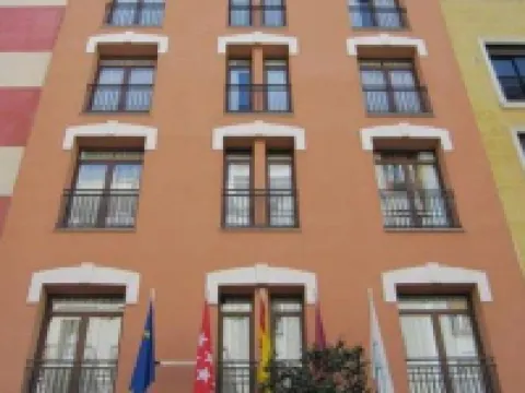 アゴラ ファン デ アウストリア Comunidad Israelita en Madrid周辺のホテル