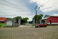 Rivas Inn - parking