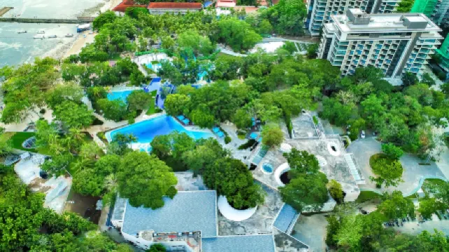 Tambuli Seaside Resort and Spa