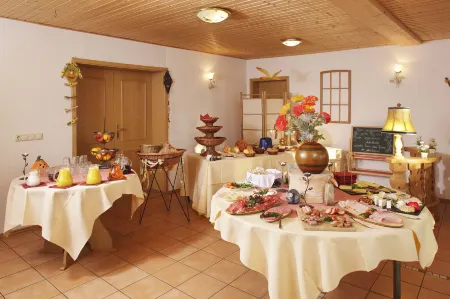 Land- Und Aktivhotel Altmühlaue