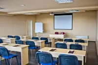 Canada Hotel Budapest Hotels in Szigetszentmiklós