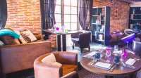 Les Canisses Hotel a Vernon