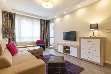 Silver Crown Hotel & Residence, Palace Quarter