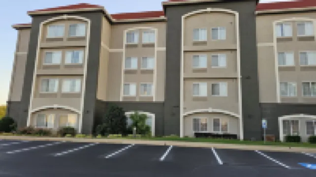La Quinta Inn & Suites by Wyndham Lawton / Fort Sill