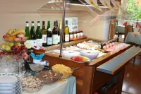 Hotel Brigitte - breakfast