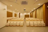 Hotel Vardha Inn Hotels in Erode