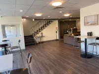 Days Inn by Wyndham Manitowoc - Wifi