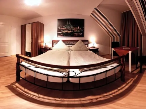 Balthasar Neumann Speiserei & Gästehaus - Zentrum Brühl - Hotels in Weilerswist
