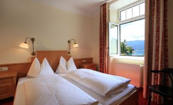 Romantik Residenz (Ferienwohnungen Hotel Im Weissen Rössl) - Dependance