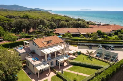 Camping Village Baia Azzurra Hotel in zona Villa Romana delle Paduline