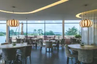 Boringdon Hall Hotel and Spa Hotels in Wotter