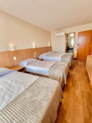 Hit Hotel Hotels near Palace of Arts