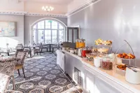 The Headland Hotel & Spa - breakfast