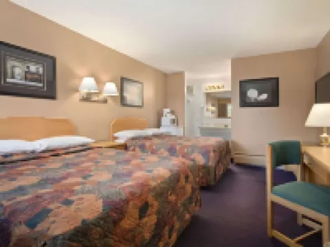 Travelodge by Wyndham Moose Jaw Hotels in Moose Jaw