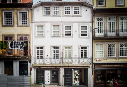 인 포르투 갤러리 게스트하우스 객실 내부