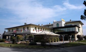 Hotel Corone