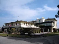 Hotel Corone Hôtels à proximité de : Comunita Monastica Camaldolese di Santa Maria in Colle