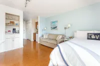 The Shores Beachside Studio Unit 5679 - Wi-Fi