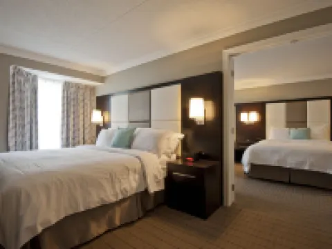 비지터스 인 해밀턴 호텔