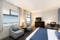 Ocean Promenade Hotel - balcony