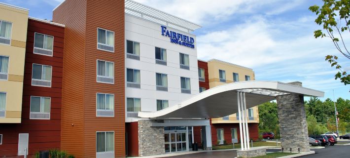 Fairfield Inn & Suites Stroudsburg Bartonsville/Poconos Отели в г. Монро