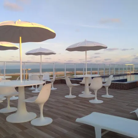Simas Praia Hotel