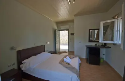 Lefkas Petra Hotel a Sfakiotes