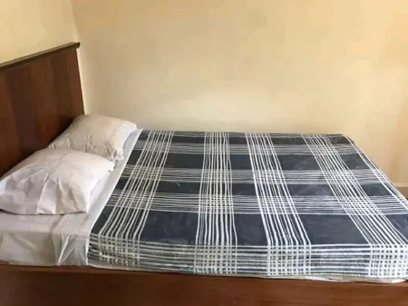 The Loop Guest House and Restaurant Отели в г. Элдорета