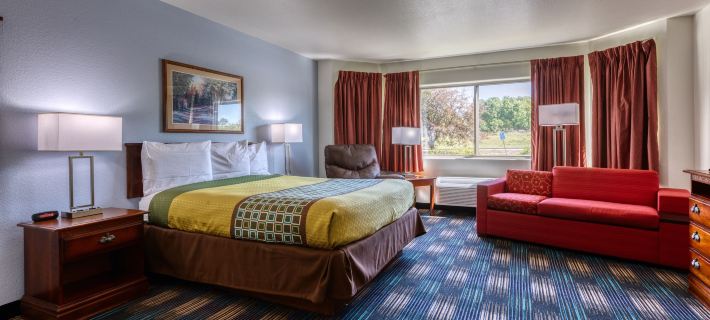 All Towne Suites Hotels in Saint Robert