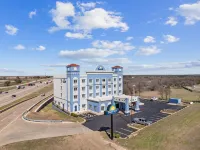 Days Inn by Wyndham Salado Hotels in Salado