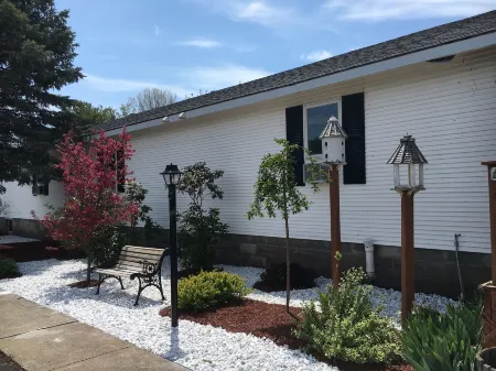 Port Lodge Motel Отели в г. Пуласки