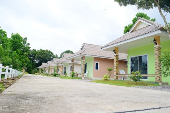 รูปภาพของเขาบายศรี วิว รีสอร์ท