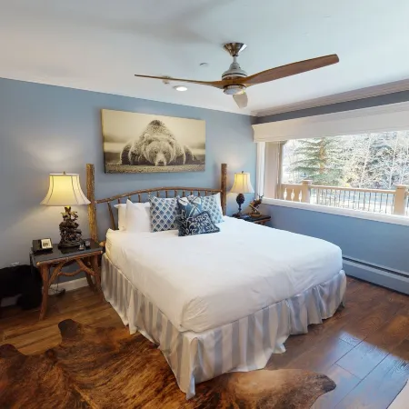 Manor Vail Lodge