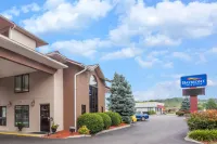 Baymont by Wyndham Pigeon Forge Near Island Drive Отели в г. Пиджен Фордж