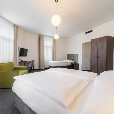 EA Hotel Victoria Hotels near Karlin