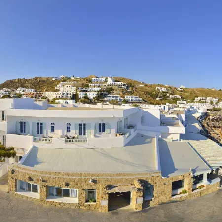 Petinos Hotel