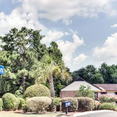 Days Inn by Wyndham Downtown Aiken