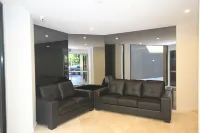 RNR Serviced Apartments North Melbourne