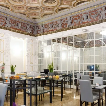 Hotel Traiano Отели рядом с достопримечательностью «Остров Тиберина»