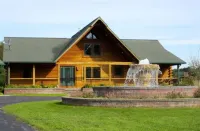 A Breath of Heaven B&B Hotels in Solon Township