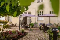 Hôtel Anne d'Anjou, the Originals Collection Hotels in Saumur