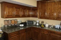 Jameson Inn - Perry Hotels in Perry