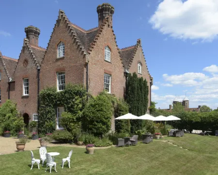Sissinghurst Castle Farmhouse Hotels in Cranbrook