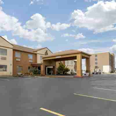 Quality Inn West Memphis I-40 Hotel Exterior