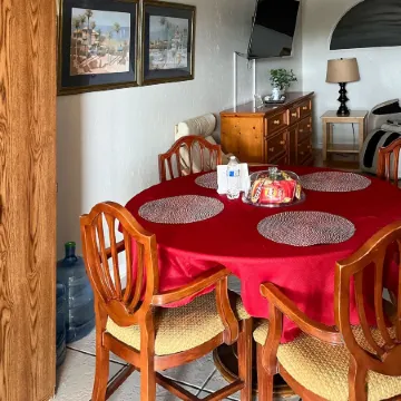 Captain's Table Hotel by Everglades Adventures