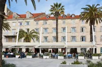 Hotel Adriana