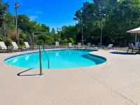Comfort Inn & Suites Clemson - University Area - Pools