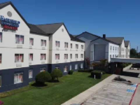 แฟร์ฟิลด์ อินน์แอนด์สวีทส์ ฟอร์ตเวิร์ธ/ฟอสซิลครีก โรงแรมในฟอร์ตเวิร์ธ