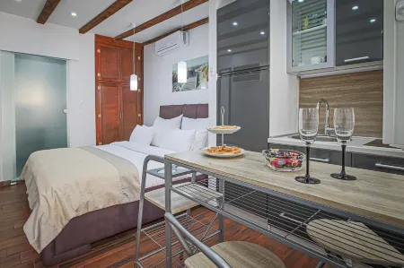 Theatre Luxury Rooms Отели в г. Сплит